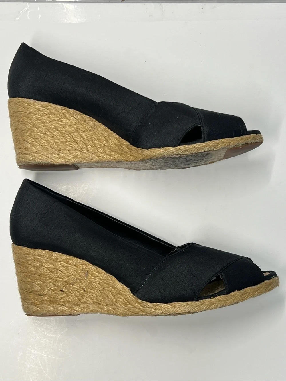Adrienne Vittadini Women’s Size 8.5 Black Slip One Wedge Heel